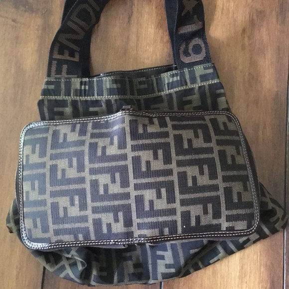 Fendi Roma Shopper Tote - Picture 3 of 7